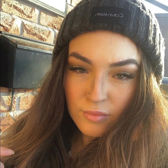 Meet your Posher, Marissa - Picture 1 of 1